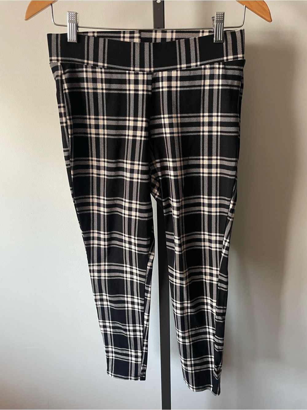 TORRID Plaid High Rise Leggings Pants 00 / Medium